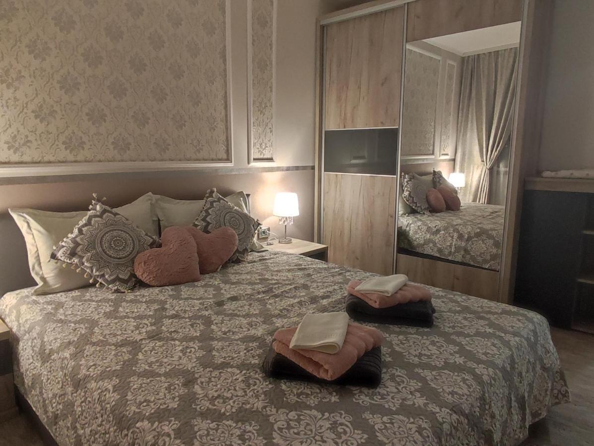 Midtown Apartment Oradea Zewnętrze zdjęcie