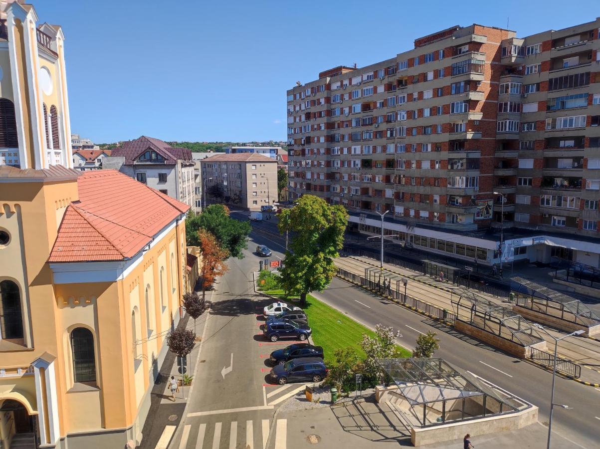 Midtown Apartment Oradea Zewnętrze zdjęcie